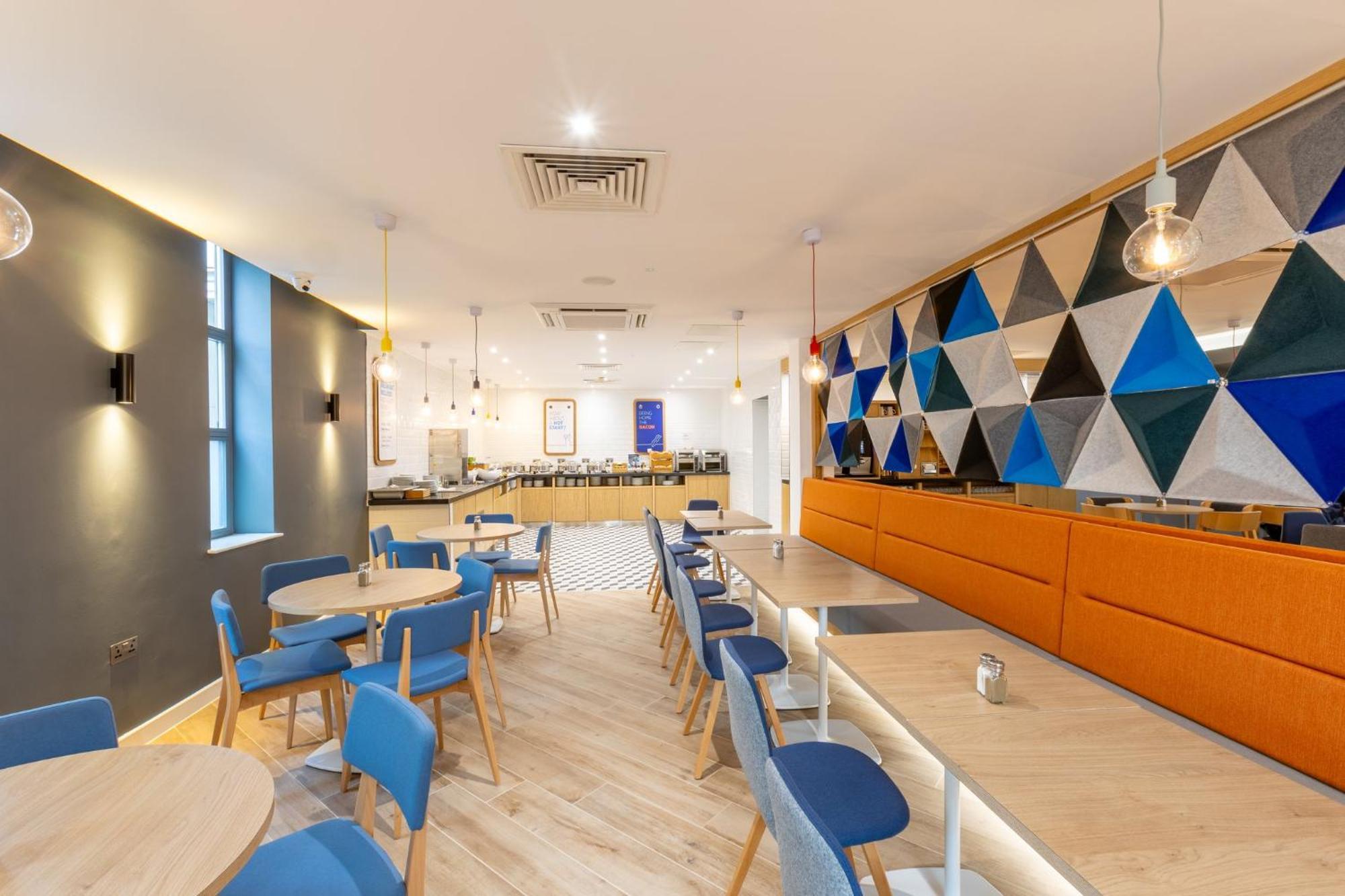 Holiday Inn Express London Croydon By Ihg Exterior photo
