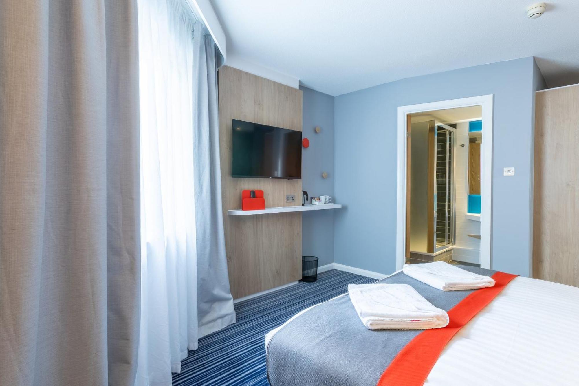 Holiday Inn Express London Croydon By Ihg Exterior photo