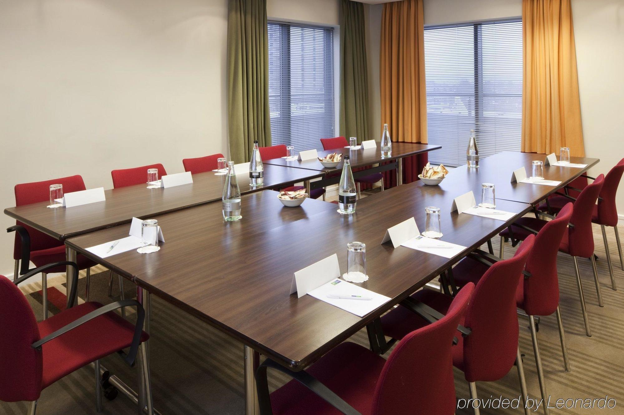 Holiday Inn Express London Croydon By Ihg Facilities photo