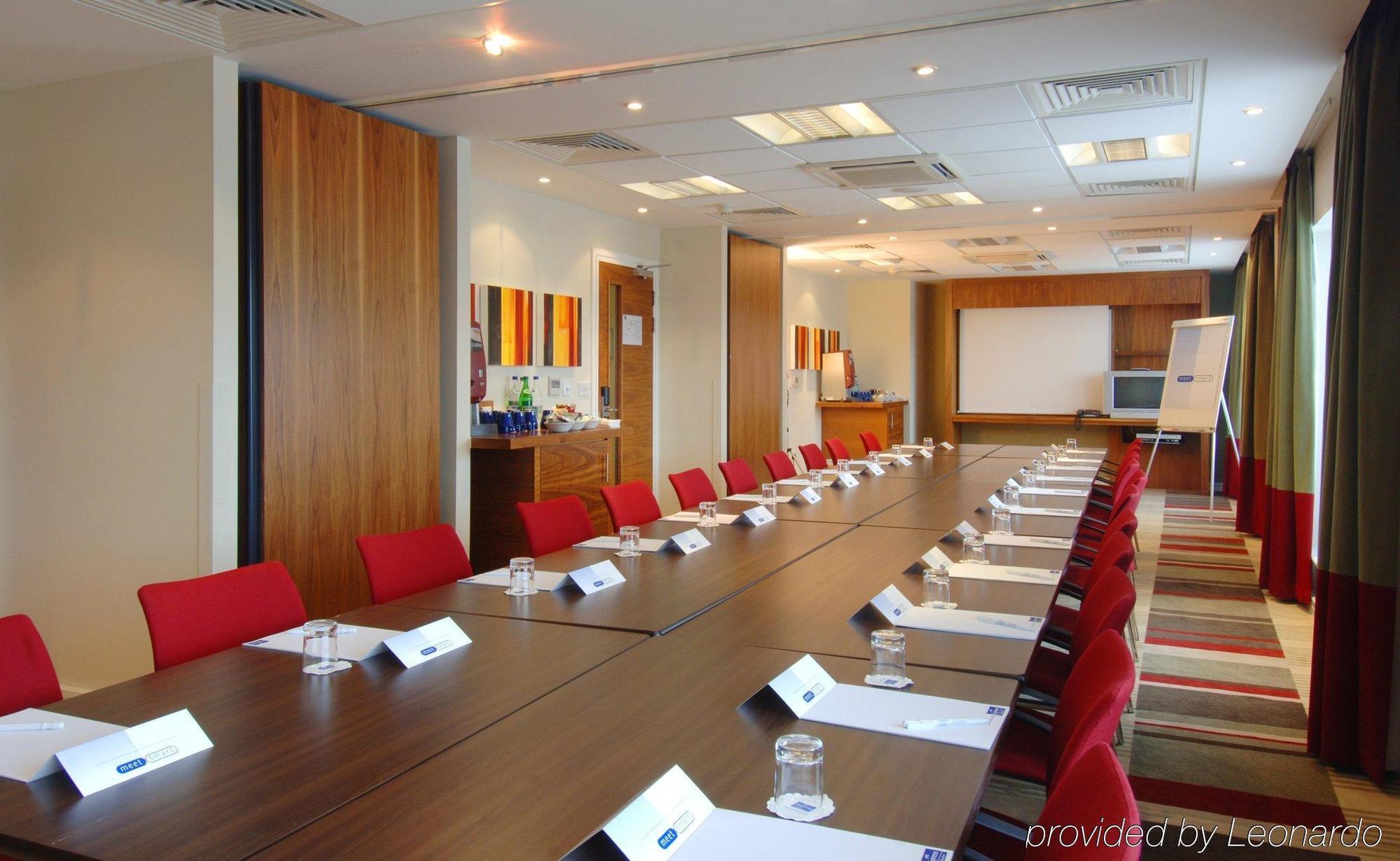 Holiday Inn Express London Croydon By Ihg Facilities photo